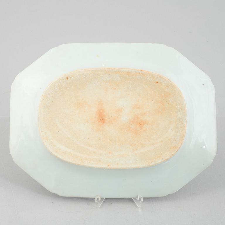 Seven export porcelain serving dishes, China, Jiaqing (1796-1820),.