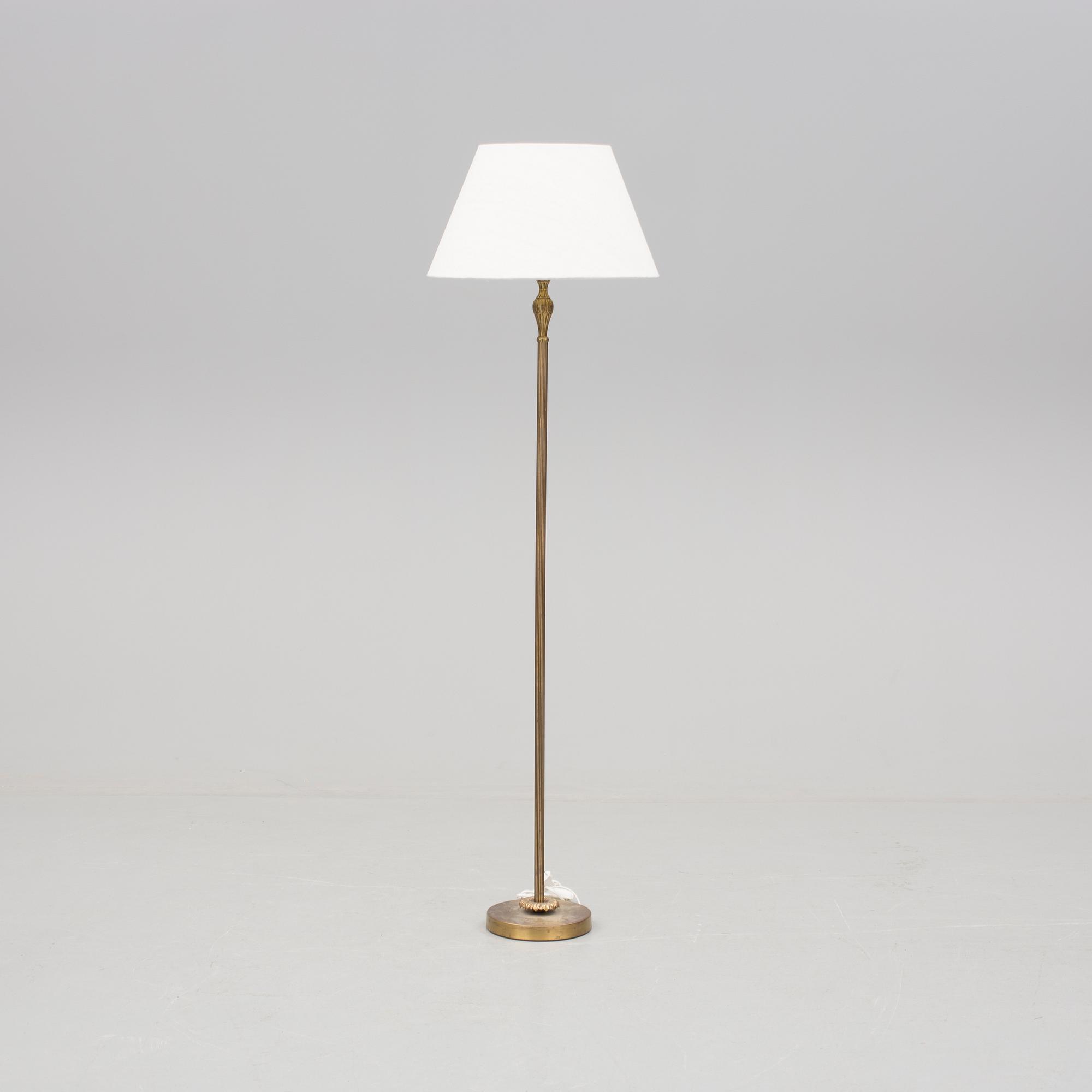 GOLVLAMPA. 1900-tal.