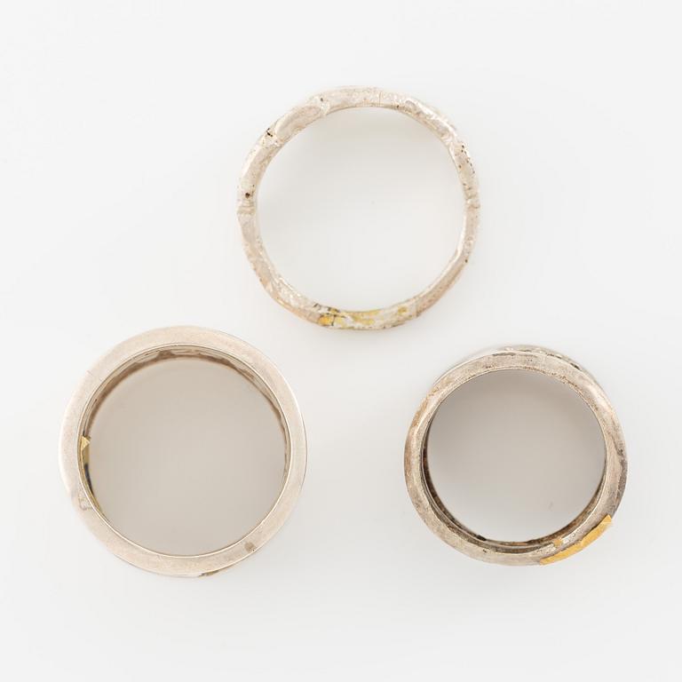 Lars Arby, fem ringar, silver, en med agat.