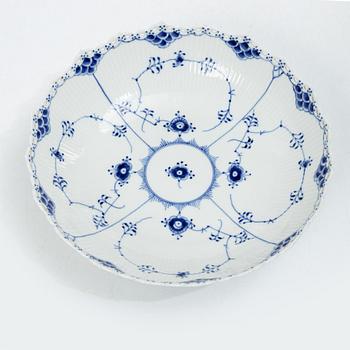 Royal Copenhagen, A large "Blue fluted full lace" (Musselmalet helblond) porcelain bowl, model 1019, 1968.