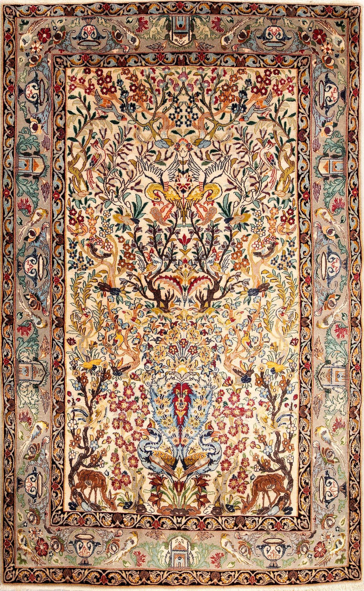 Isfahan rug, figural semi-antique, approx. 163x112 cm.
