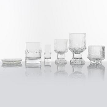 Tapio Wirkkala, glasservisdelar, 39 st, "Ultima Thule" och "Niva", Iittala, Finland.
