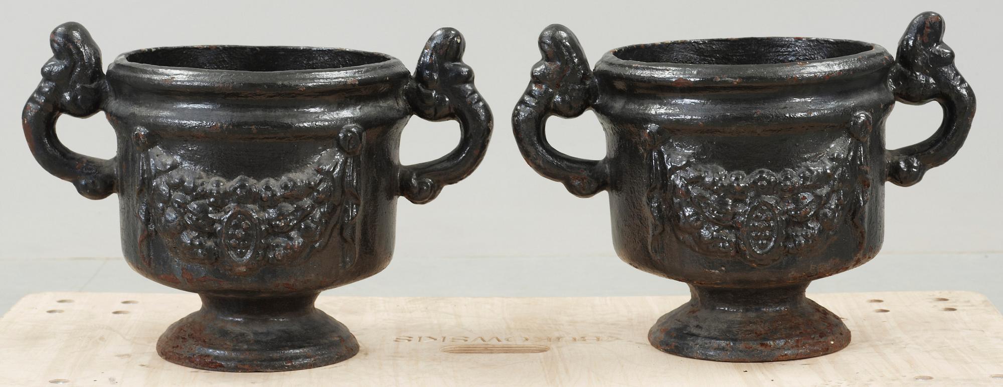 URNOR, gjutjärn, omkring 1800-talets mitt.