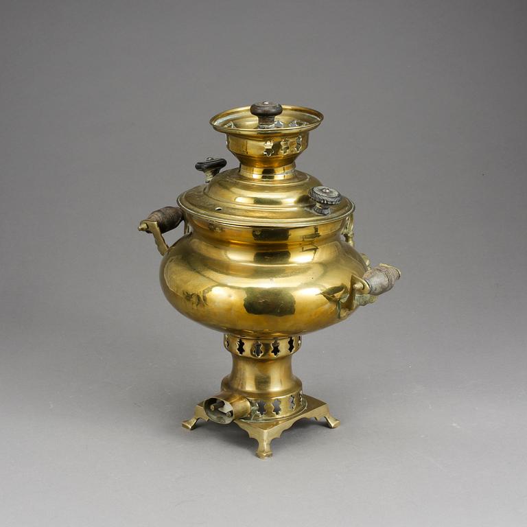 SAMOVAR, mässing, märkt Özen, 1900-tal.