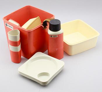 PICKNICKSET, plast, "Taffel Frilufts-servis", Sigvard Bernadotte, Husqvarna.