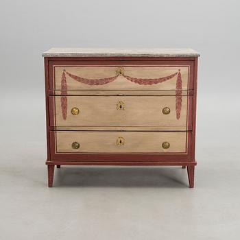 BYRÅ, gustaviansk, ca 1800.