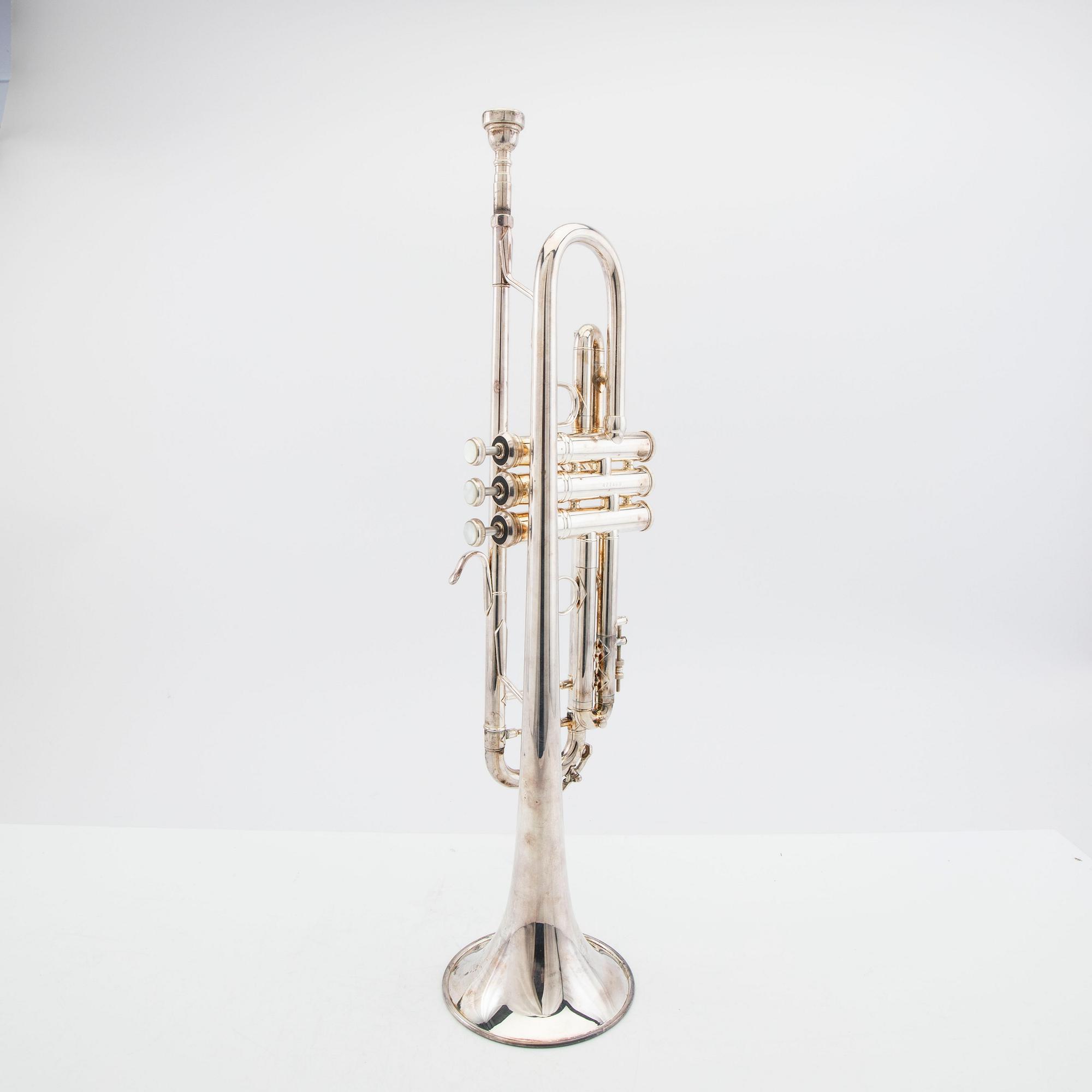 Vincent Bach Trumpet "Stradivarius model 37" number 477460.