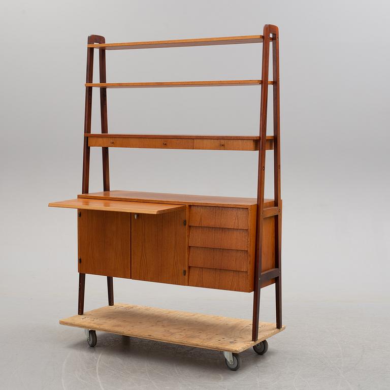 A 1950s/1960s shelf.
