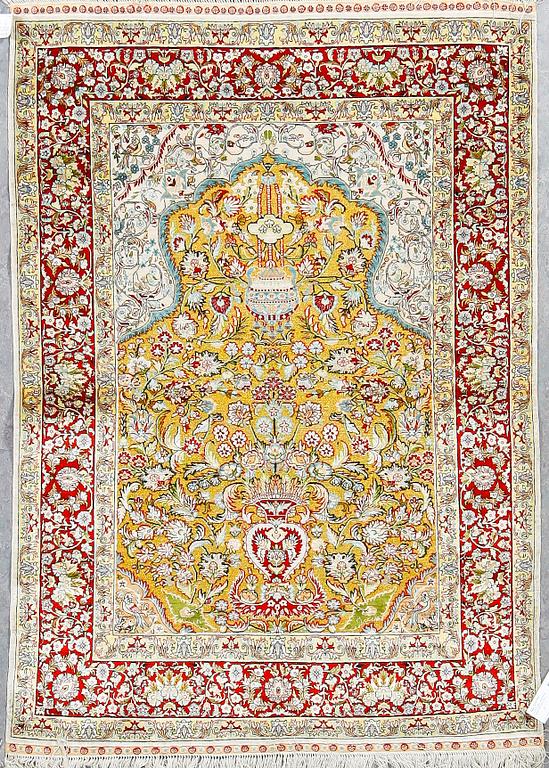 MATTA, silke orientalisk, figural, 140x100 cm.