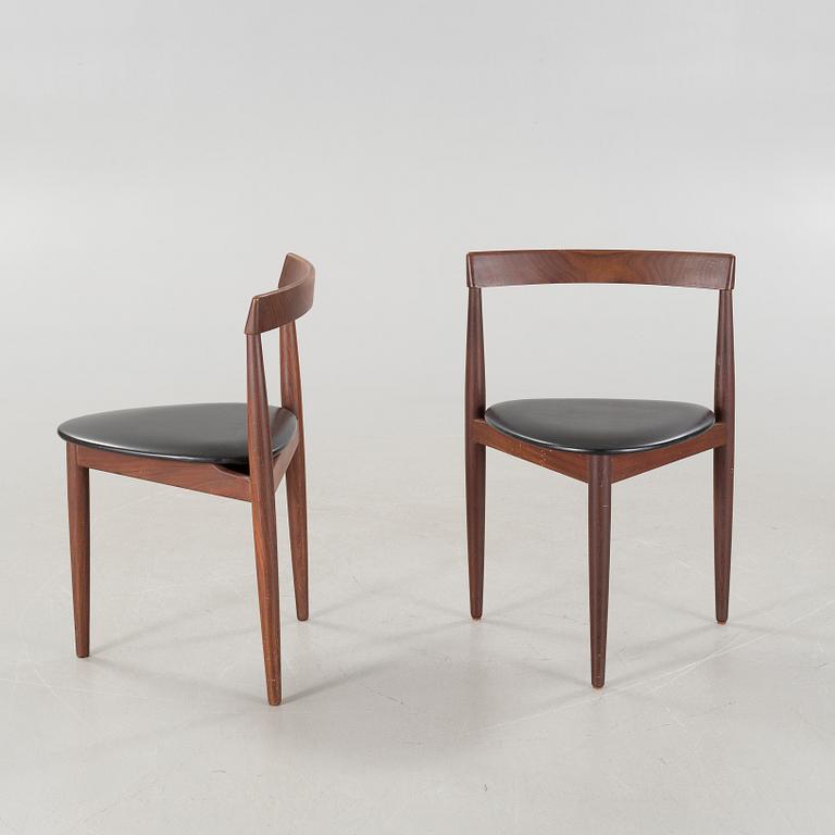 A table with five chairs, designed approx 1952 by Hans Olsen for Frem Røjle,