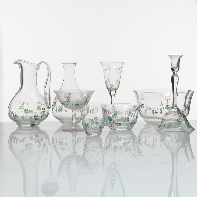 Eva Englund, a 27-piece 'Linnea' glass service, Orrefors.