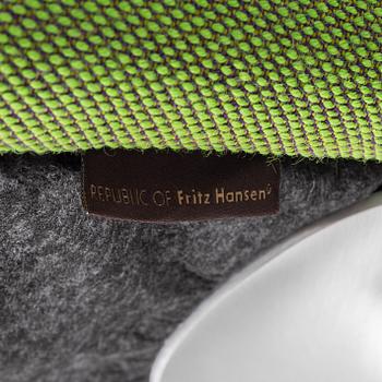 Jaime Hayon, fåtölj, "Ro JH1", Republic of Fritz Hansen, 2016.