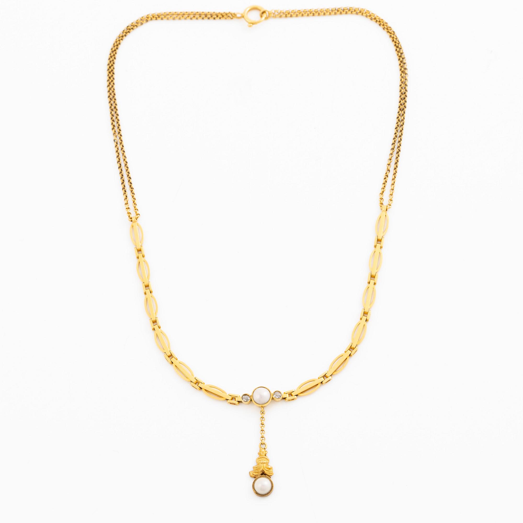 Necklace in 18K gold with half-pearls and rose-cut diamonds, likely 19th century.