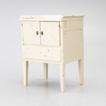 A bedside cabinet, 19th century.