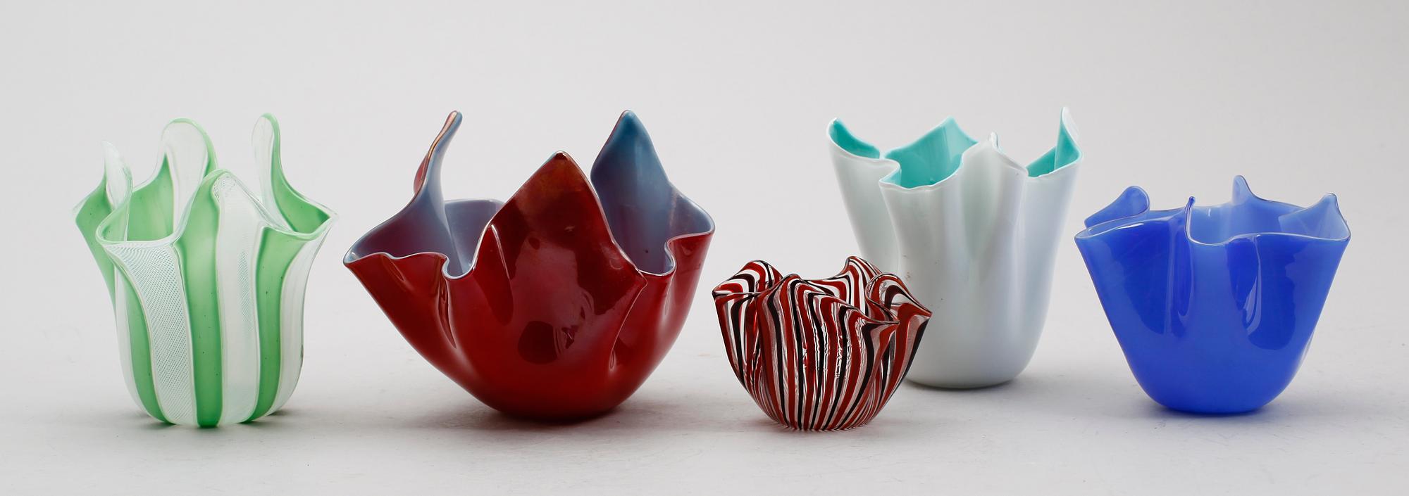 NÄSDUKSSKÅLAR, 5 st, glas, bla Murano, Italien.