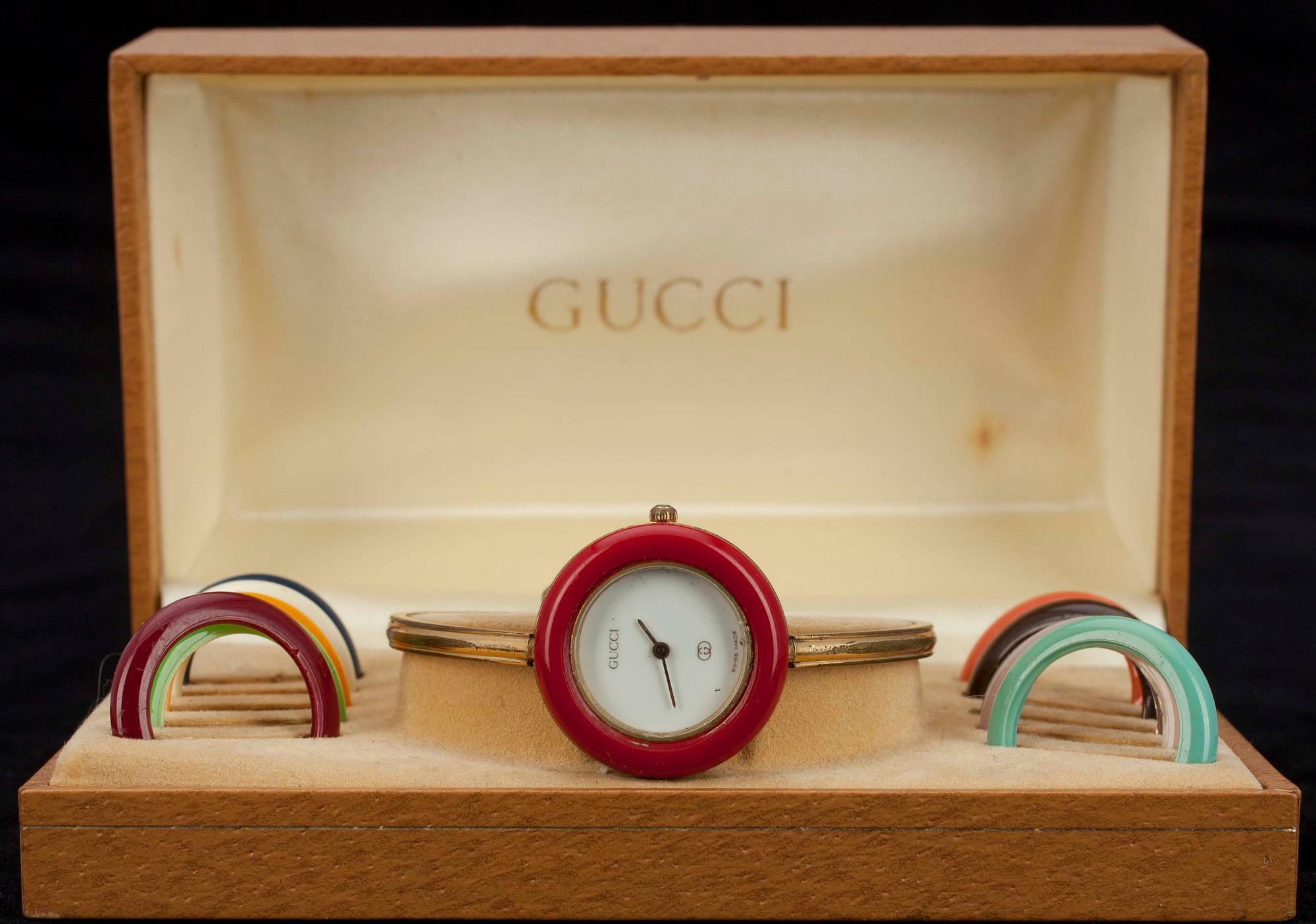 ARMBANDSUR, Gucci.