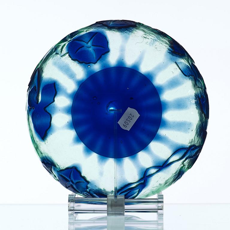 Emile Gallé, An Art Nouveau 'firepolished' cameo glass bowl, Nancy, France.