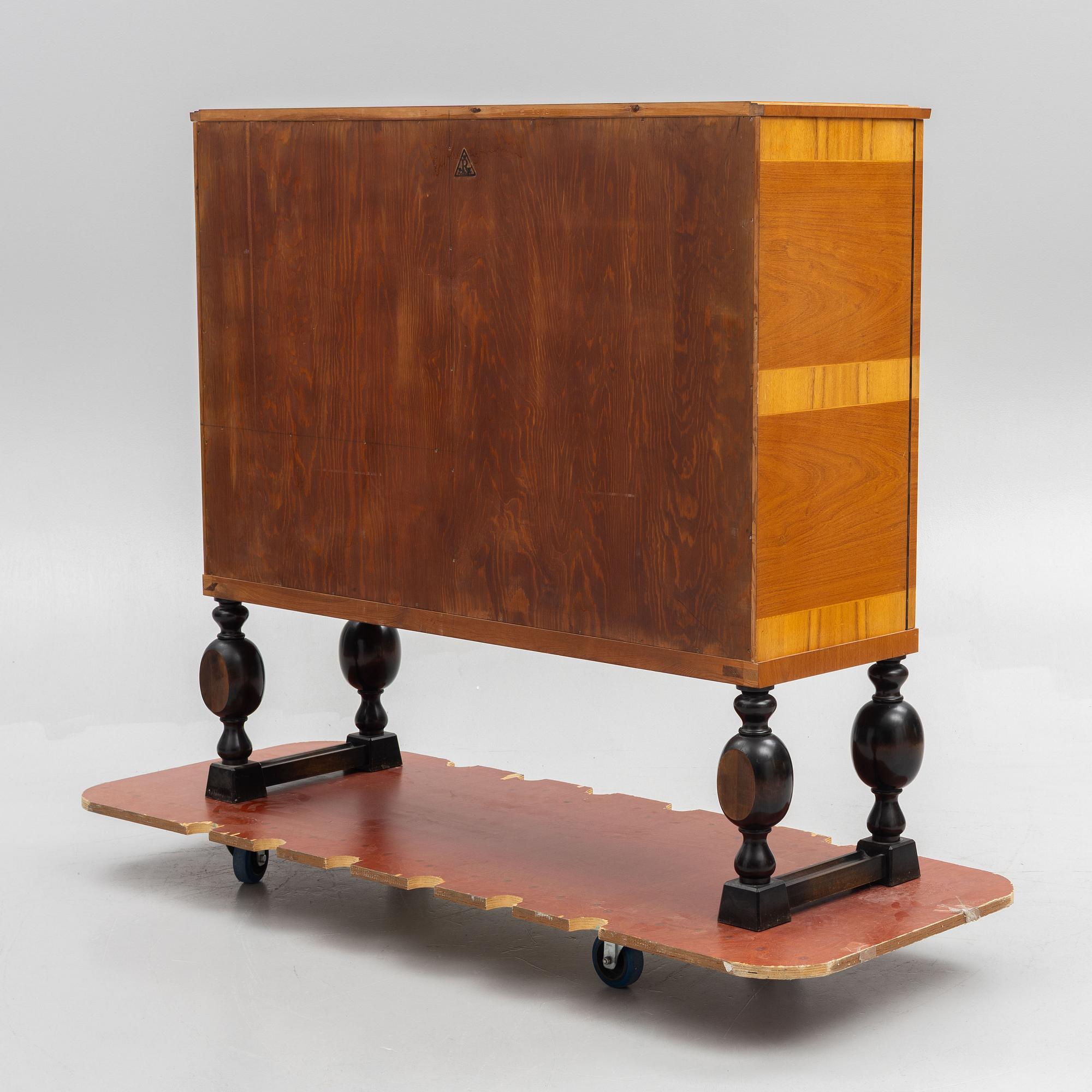 Cabinet, Reiners Möbelfabrik, Mjölby 1930s.