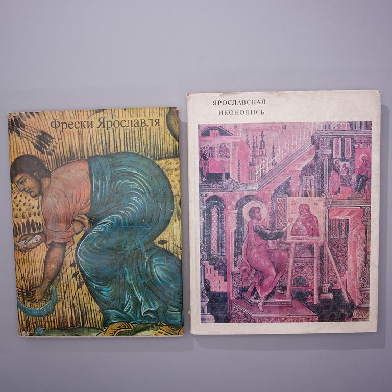 BÖCKER, 2 st, Yaroslavl Frescoes tryckt 1969 och Yaroslavian Icon-painting, tryckt 1973, Moskva.