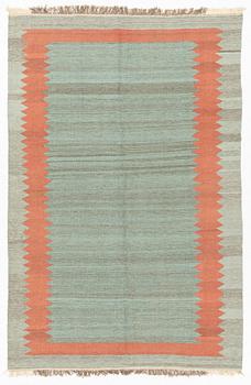 A Kilim rug, c. 250 x 170 cm.