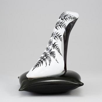 KJELL ENGMAN, a glass sculpture of a shoe, Kosta Boda, Sweden, Limited edition of 100 pcs.