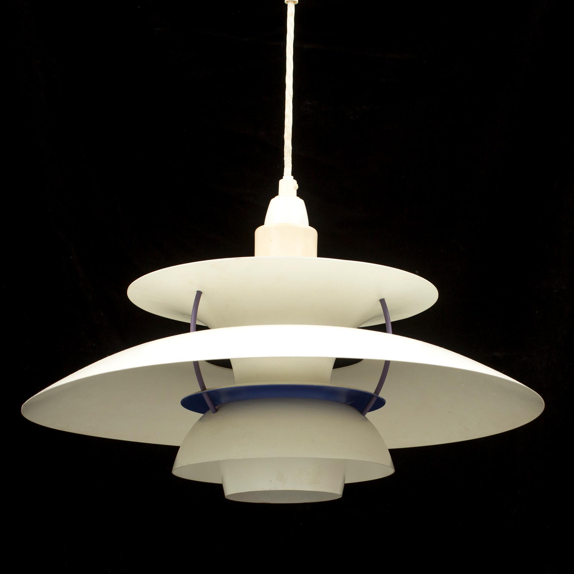 TAKLAMPA, PH-5. Poul Henningsen för Louis Poulsen, Danmark.
