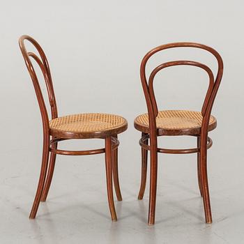 STOLAR, ett par, Thonet, omkring 1900.