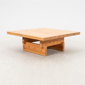 A Roland Wilhelmsson pine coffee table Carl Andersson & söner 1970s.