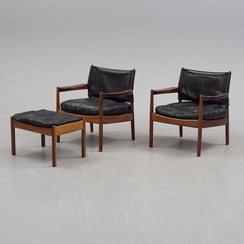 GUNNAR MYRSTRAND, fåtöljer, ett par, samt fotpall, Källemo, 1960-tal. CITES-intyg.