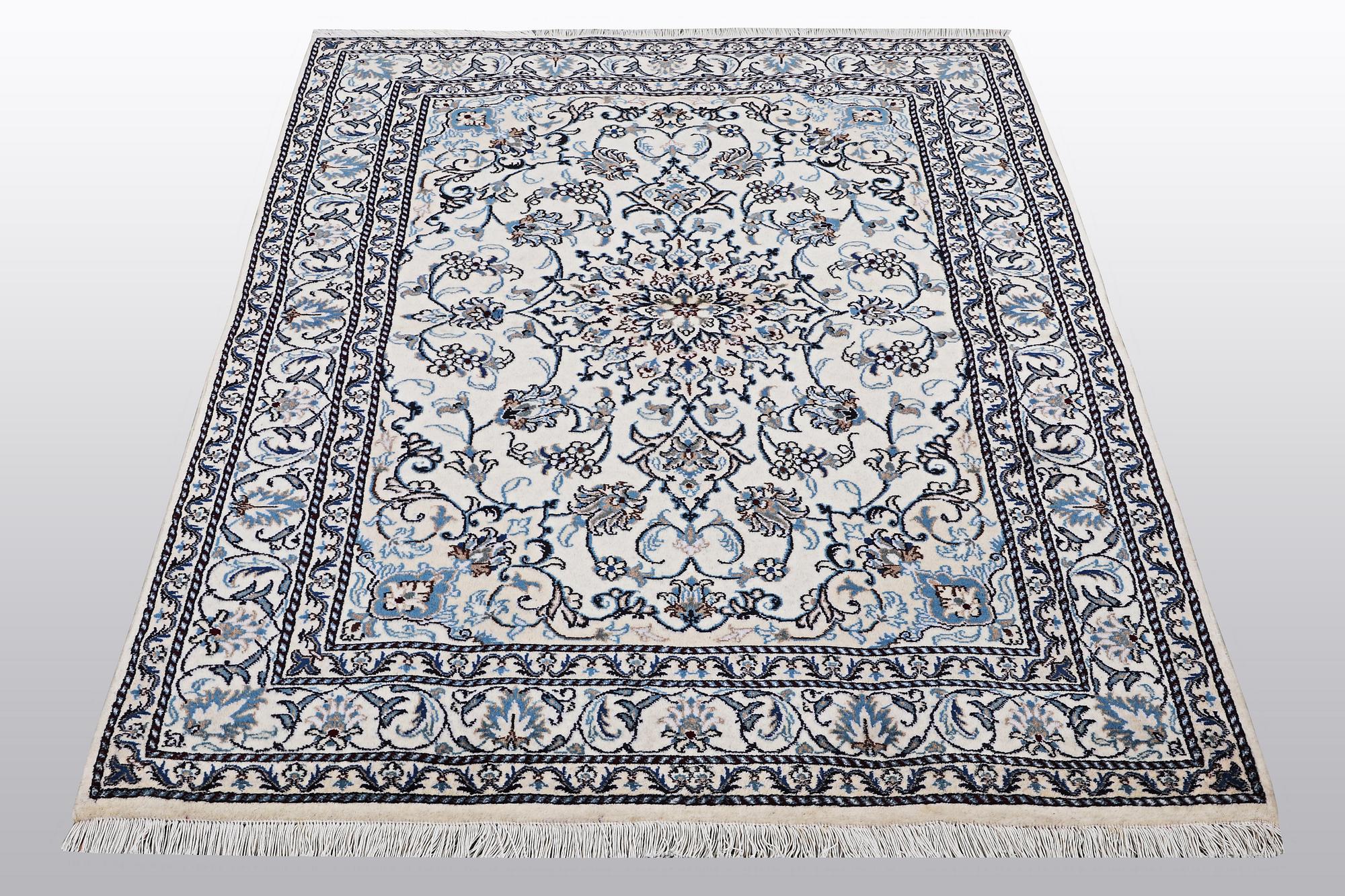 A rug, Nain, part silk, sk 9 LAA, ca 209 x 146 cm.