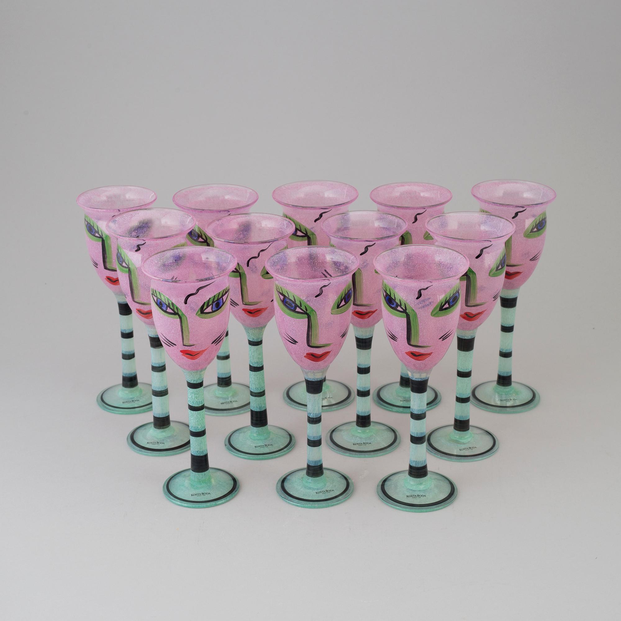 Twelve wine glasses by Ulrica Hydman-Vallien for Kosta Boda, end of the 20th century.