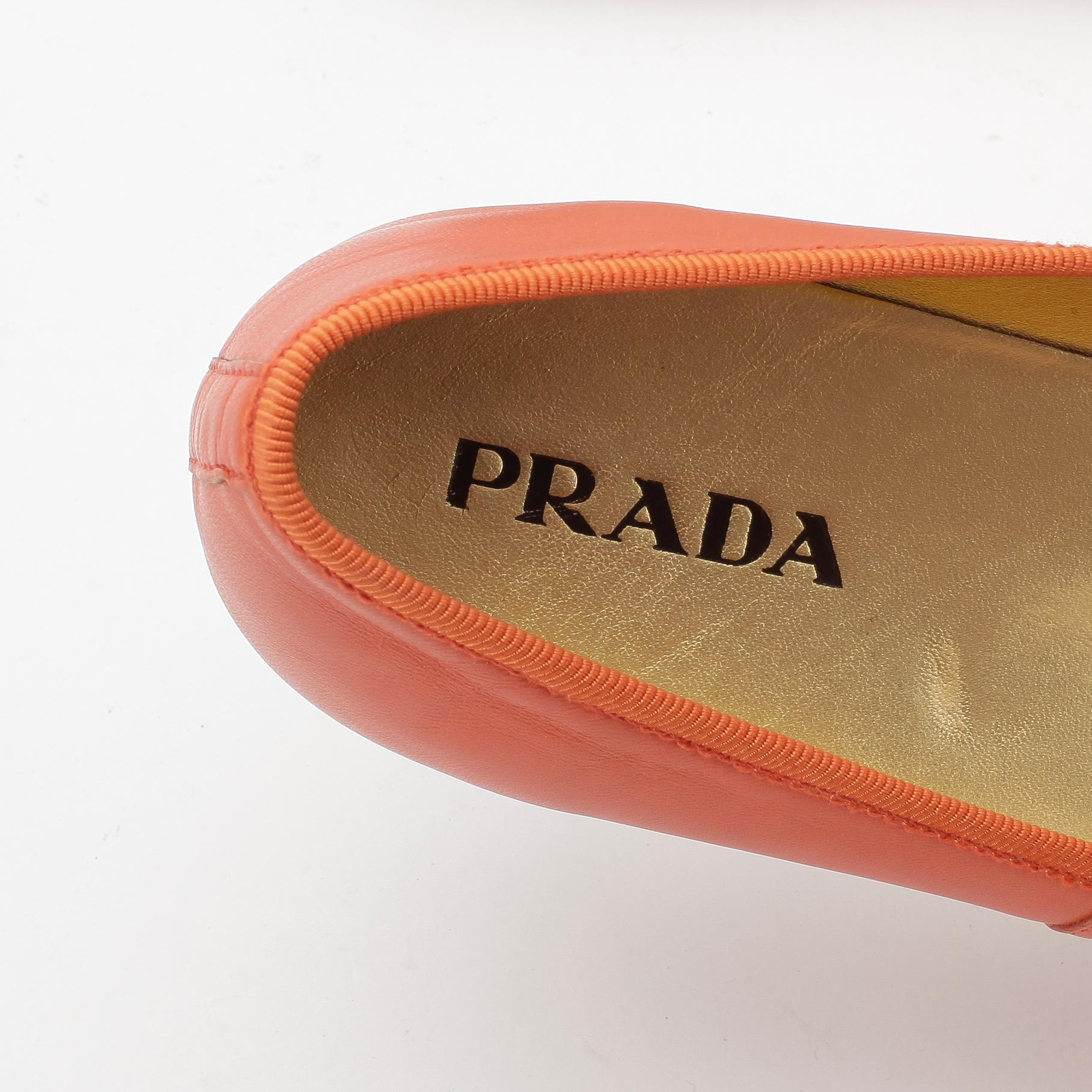 SKOR, ballerinas, Prada.