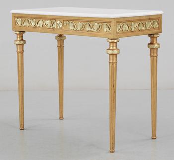 KONSOLBORD. Sengustavianskt stockholmsarbete i Pehr Ljungs art. 1700-talets slut.