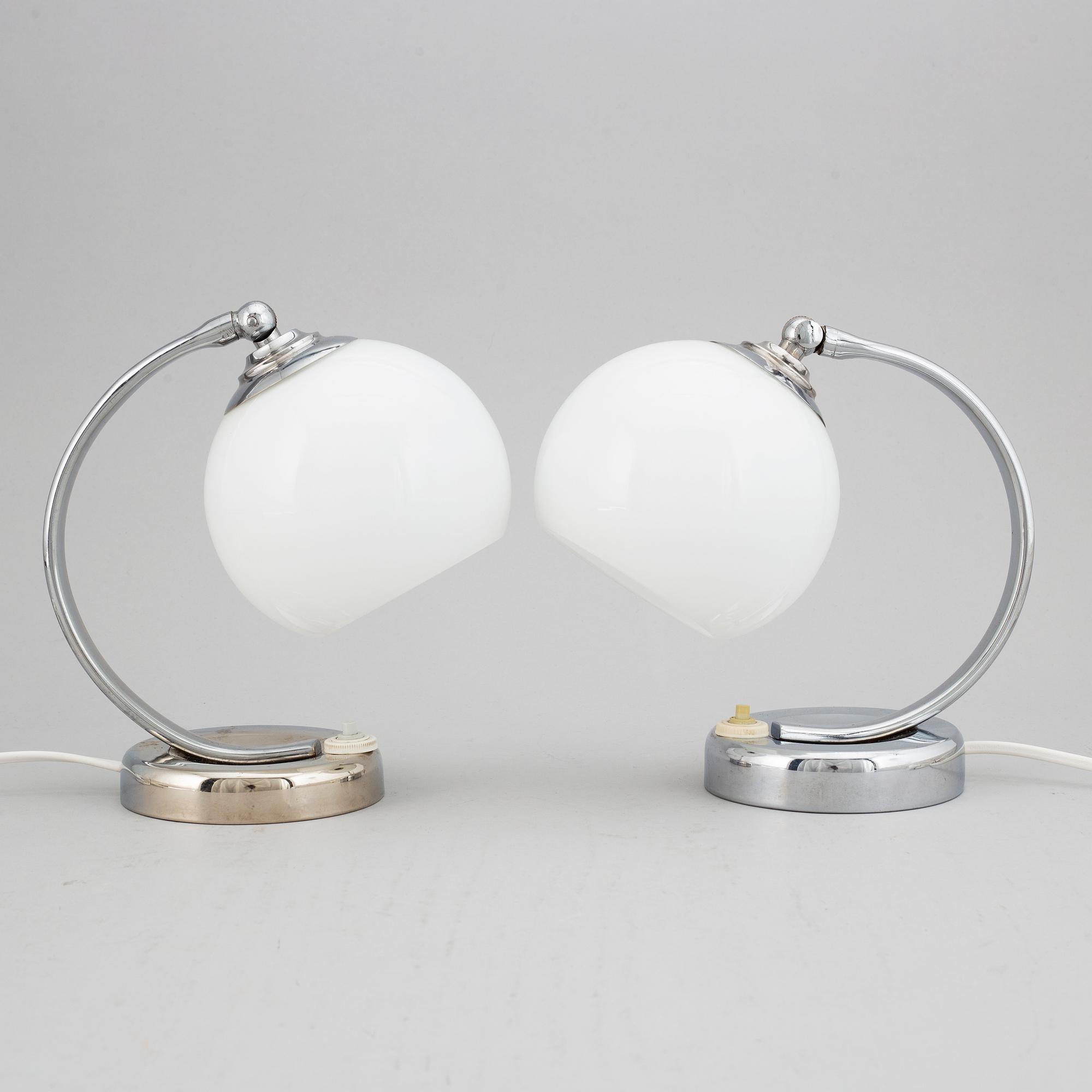 A PAIR OF TABLE LAMPS, 1930's.