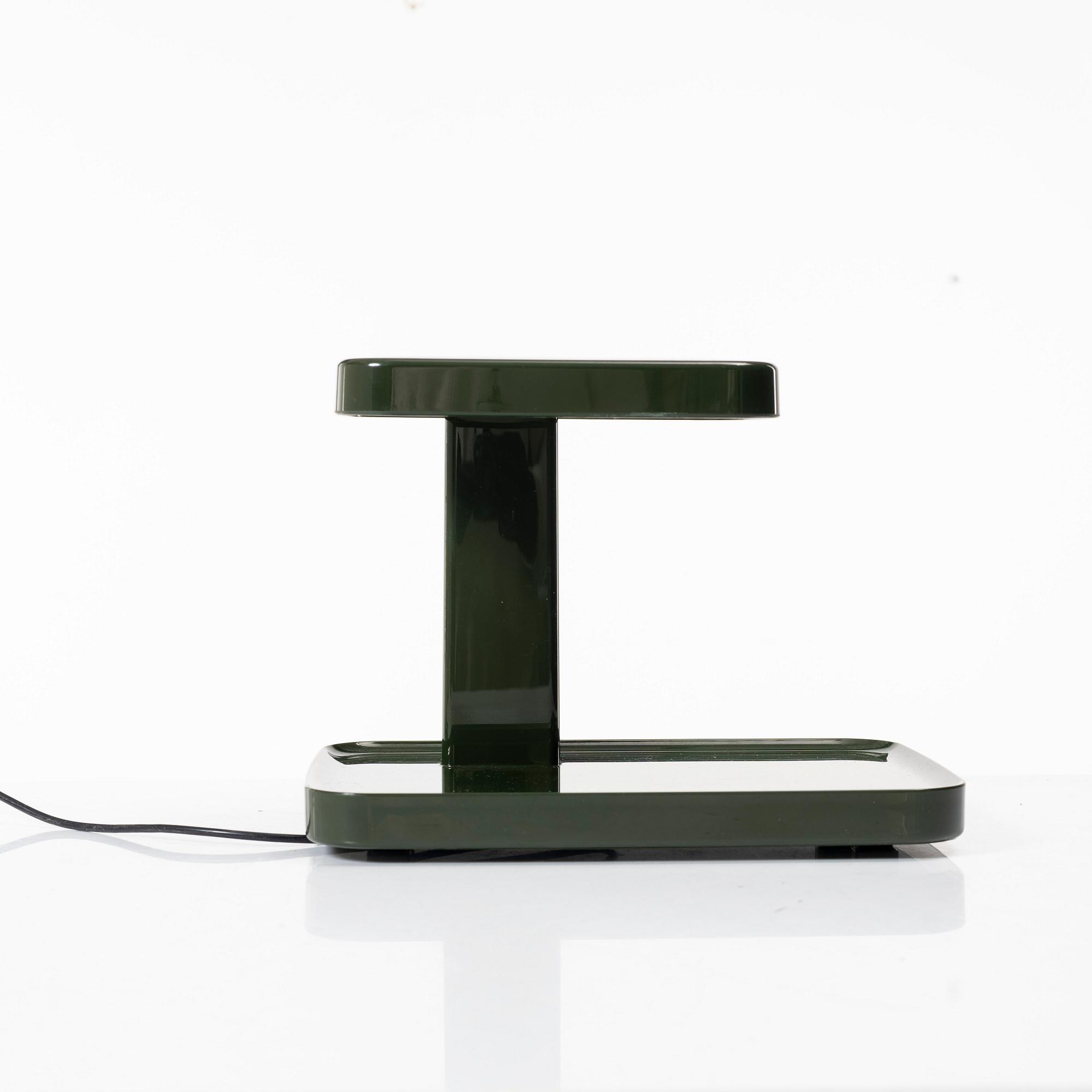 Ronan & Erwan Bouroullec, bordslampa, "Piani LED", Flos, Italien.