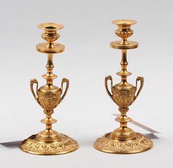 LJUSSTAKAR, ett par, mässing, empirstil.