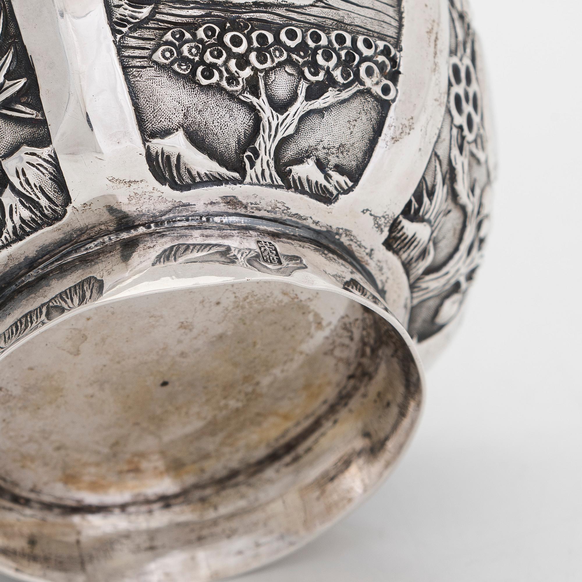 Hexagon export silver bowl, maker's mark GW, Gem Wo, active 1850-75, Canton.