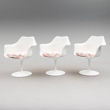 STOLAR, 3 st, "Tulip", Eero Saarinen, Knoll International, 1900-talets andra hälft.