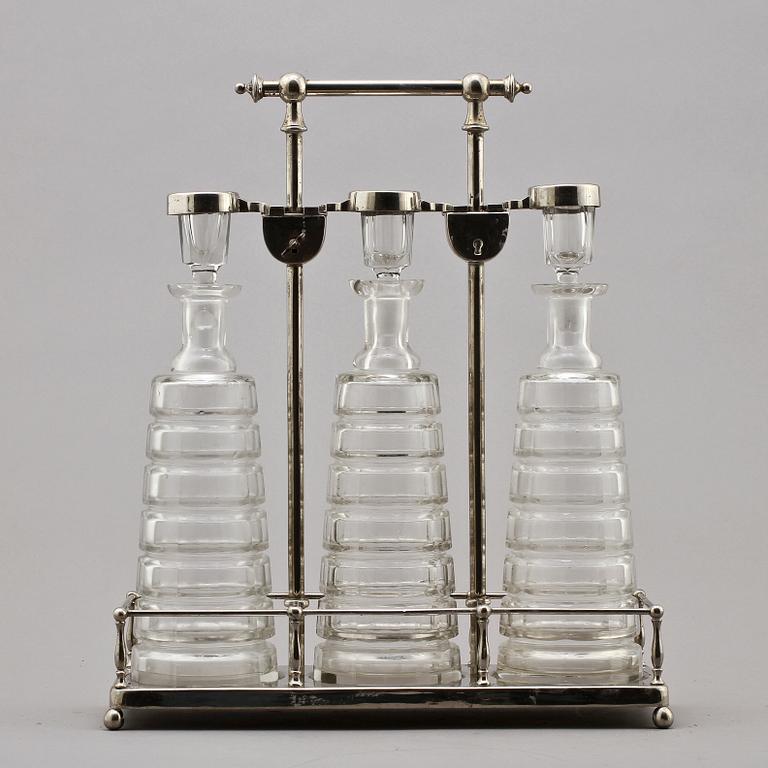 TANTALUS, nysilver samt glas, sekelskiftet 1900.