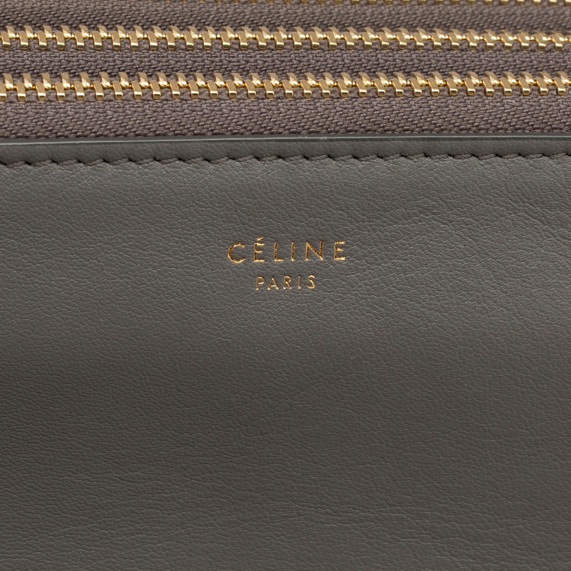 A Cèline Trio bag.