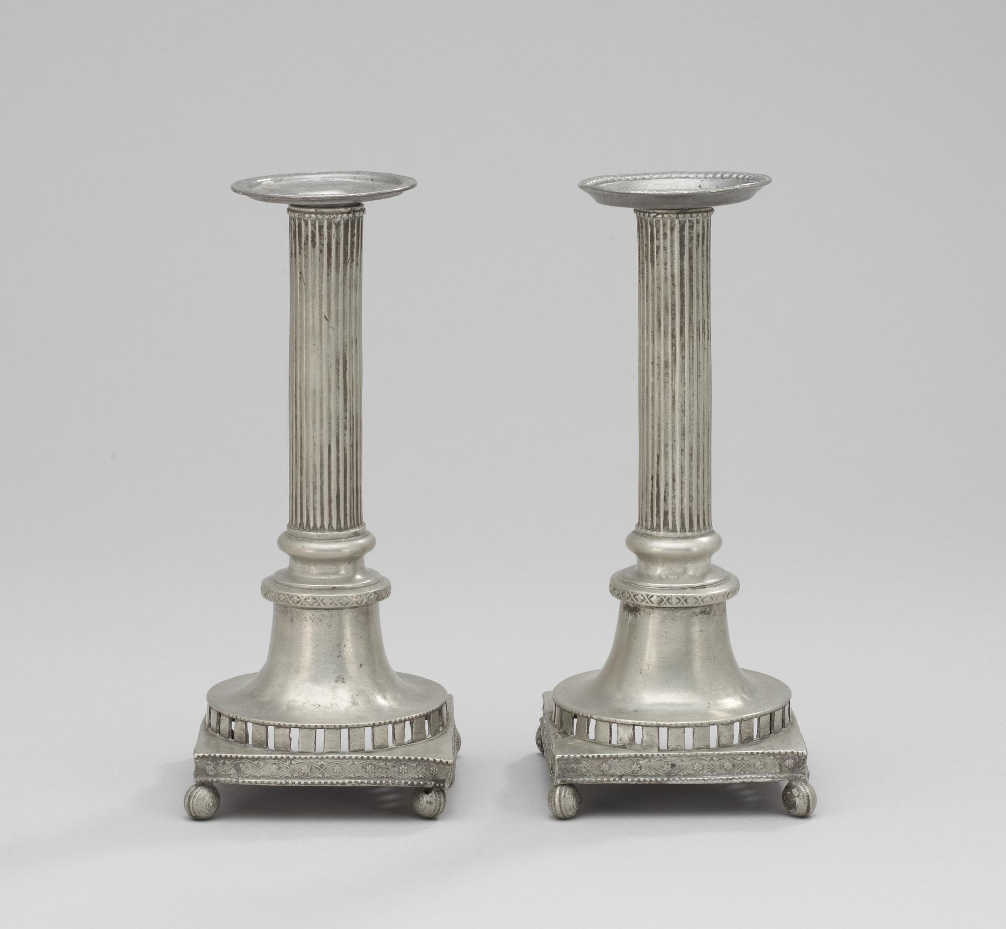 A pair of 18th century pewter candlesticks. Makers mark by Hans Wiksten, Västerås 1782-1810/14.