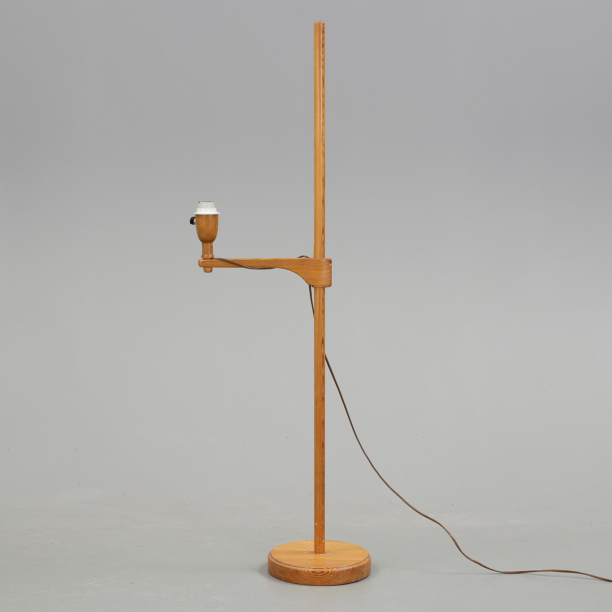 GOLVLAMPA, "Staken" Carl Malmsten, 1900-tal.