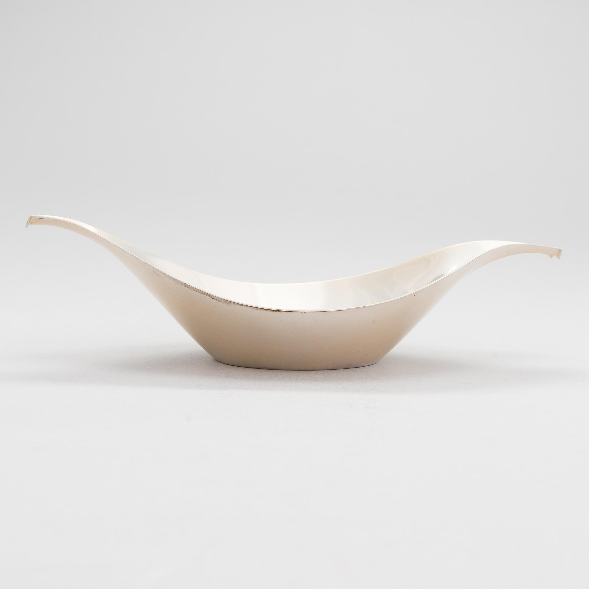 Anna-Greta Eker, A mahogany and silver sugar bowl and cream jug and a silver bowl, Auran Kultaseppä, Turku 1963-67.