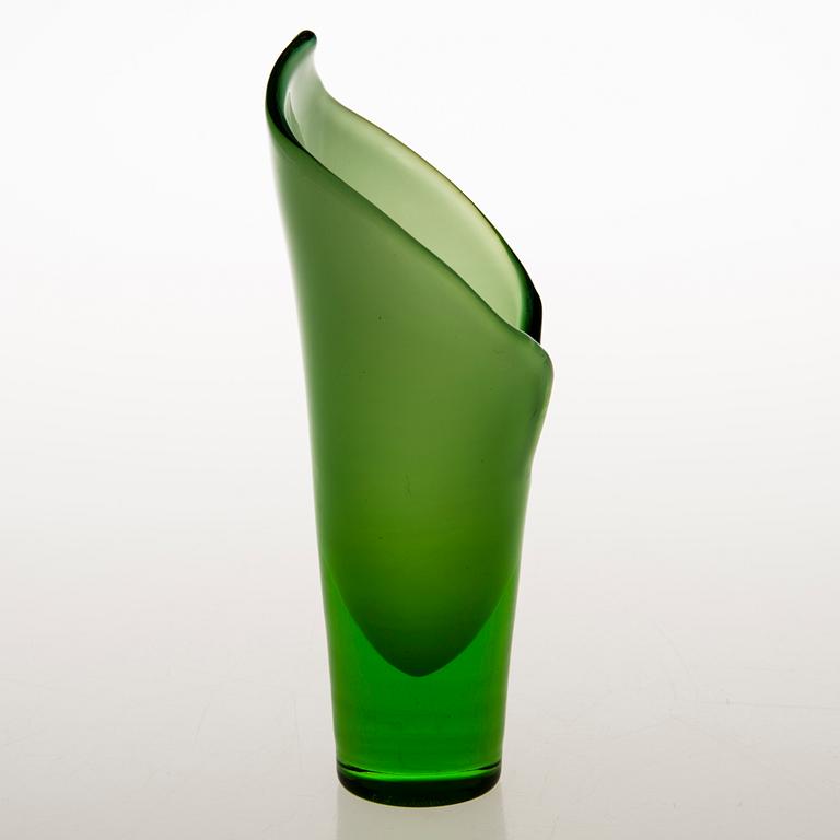 GUNNEL NYMAN, maljakko, "Calla", signeerattu Gunnel Nyman, Riihimäen Lasi Oy.