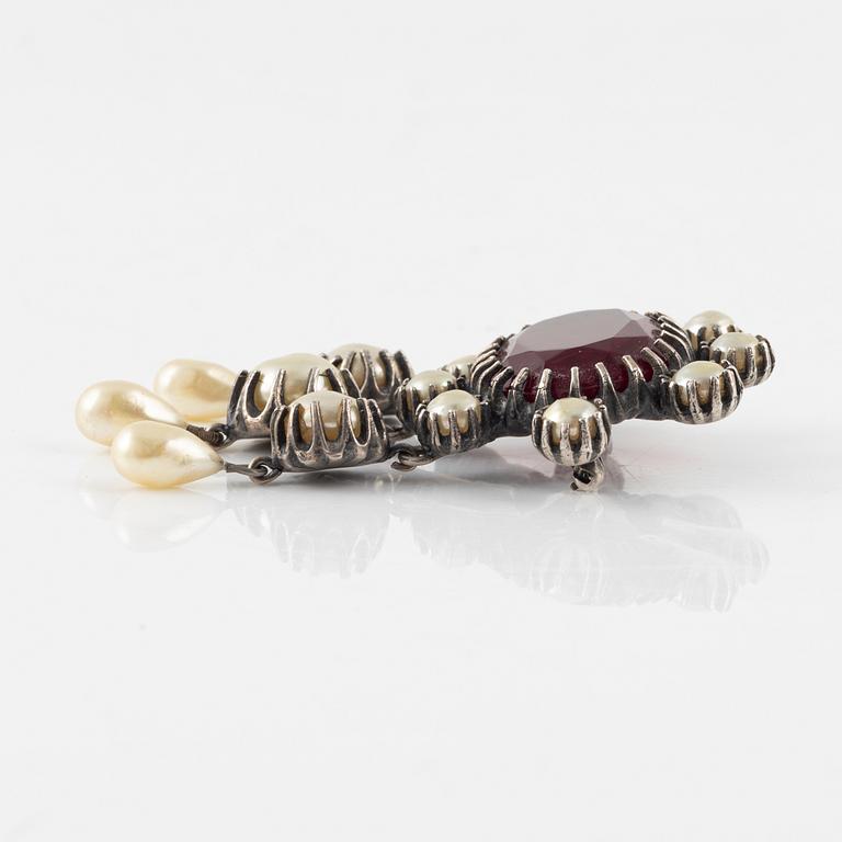 Christian Dior, brooch, Mitchel Maer.