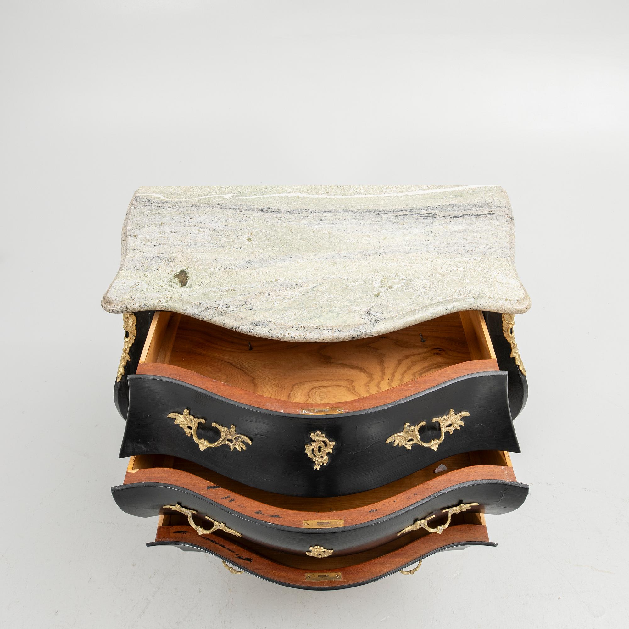 Chest of drawers, Rococo style, 20th century.