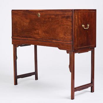 A Gustavian travel secretaire by Georg Haupt (master in Stockholm 1770-1784), signed.