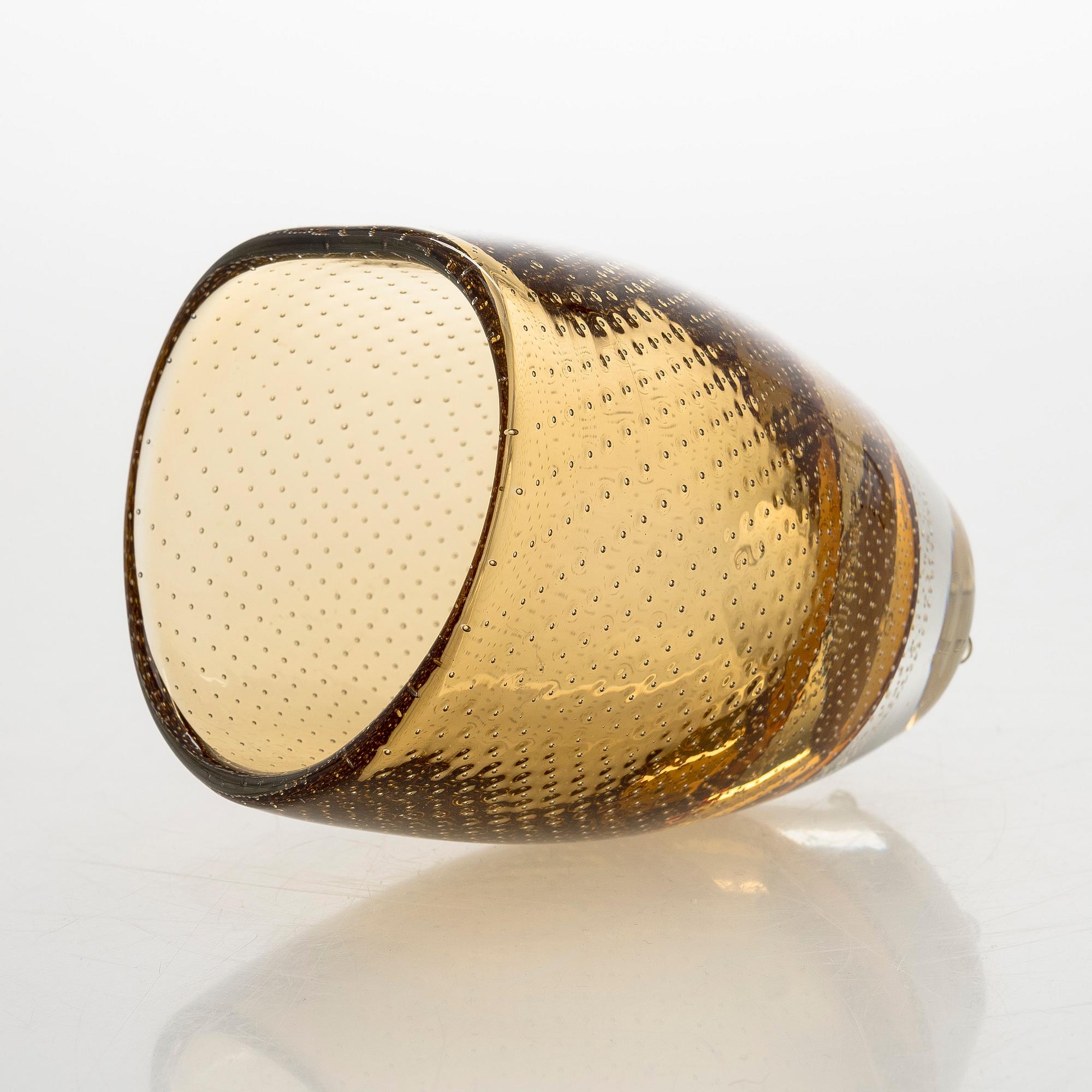 Gunnel Nyman, Vase, model 'GN 16', signed G. Nyman Nuutajärvi Notsjö. Designed in 1947.