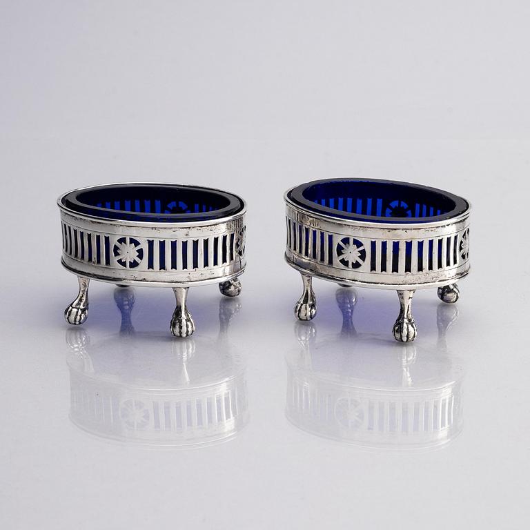 A pair of Swedish silver and glass salt cellars, marks of Arvid Floberg, Stockholm 1785.