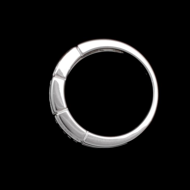 RING, 14k vitguld med briljantslipade diamanter tot ca0,12ct enl grav. Vikt 6g.